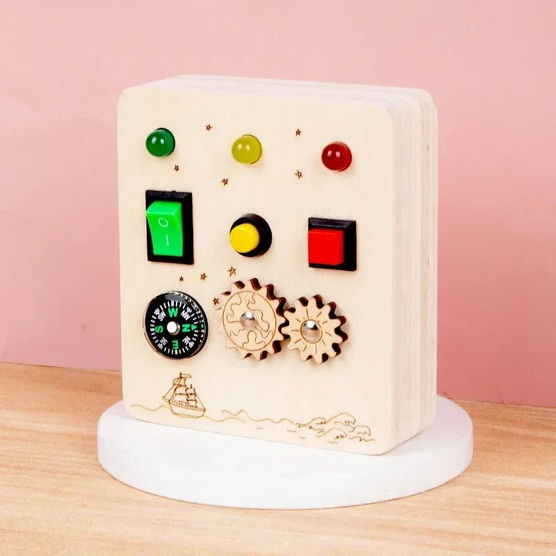 Tableau Montessori - BusyBoardCircuit™ - Boussole - Bébé Savant