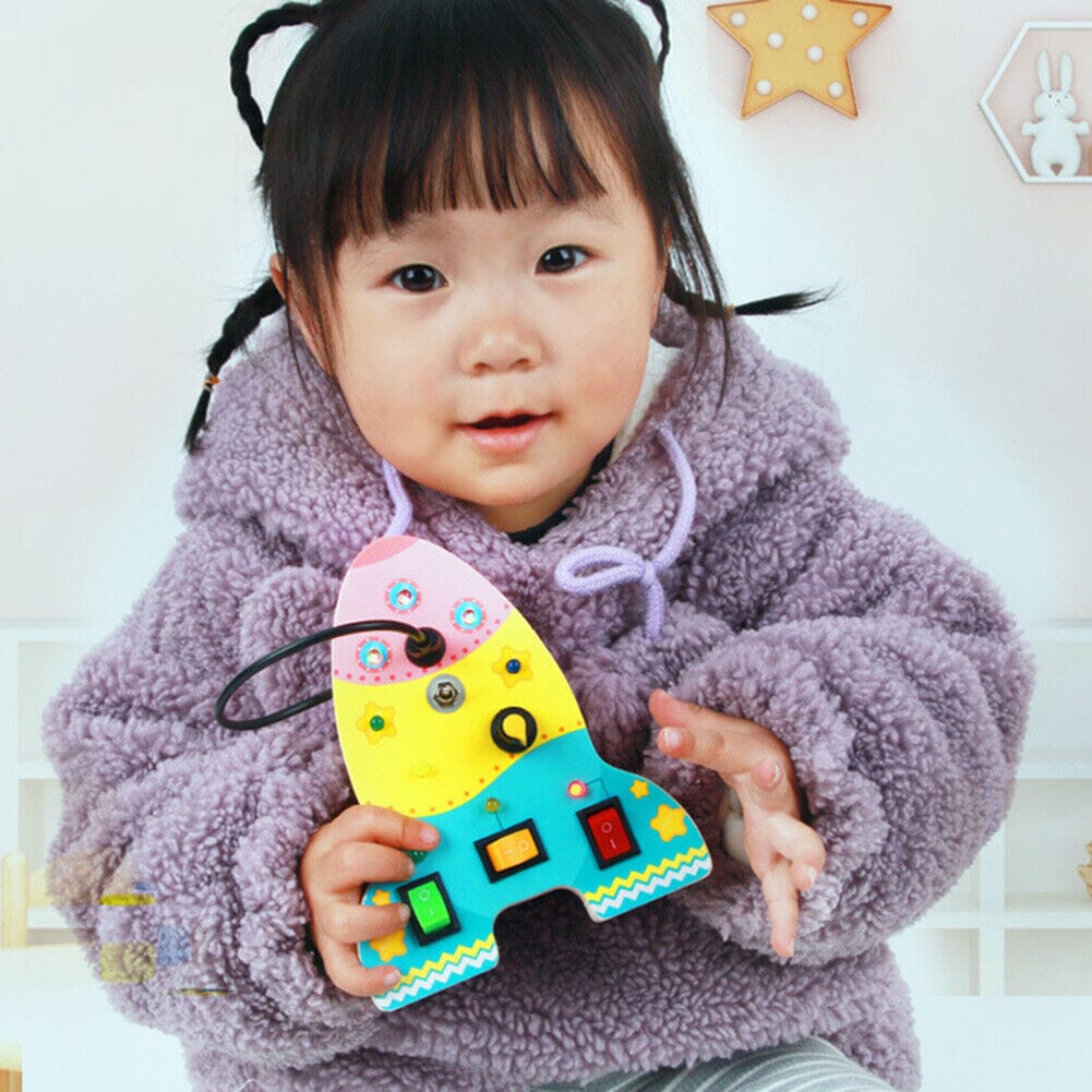 Tableau Montessori - BusyBoardCircuit™ - Fusée - Bébé Savant
